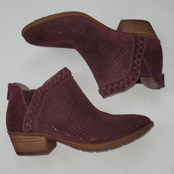 EARTH Womens Peak‎ Perry Perforated  Burgandy Wine Bootie 7.5W Style 3318 - Picture 5 of 13